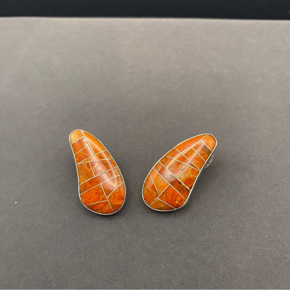 Jay King - Desert Trading Co. signed 925 Coral Inlay Earrings - Picture 3 of 9